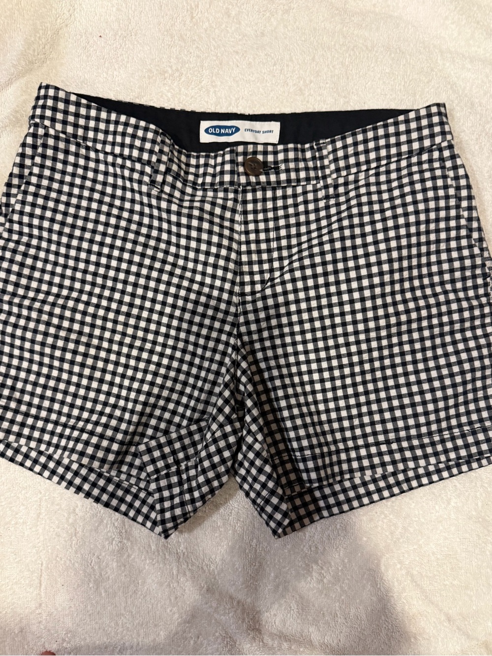 Old Navy Black & White Gingham Women’s Shorts